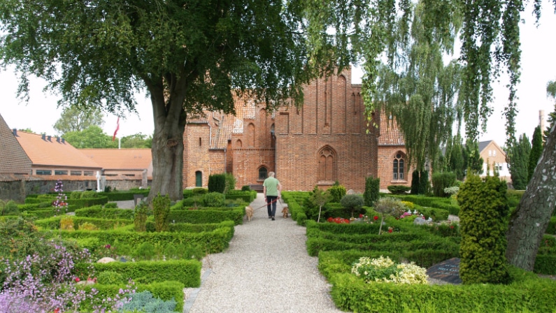Foto af Haslev Kirkegård Foto af Haslev Kirkegård